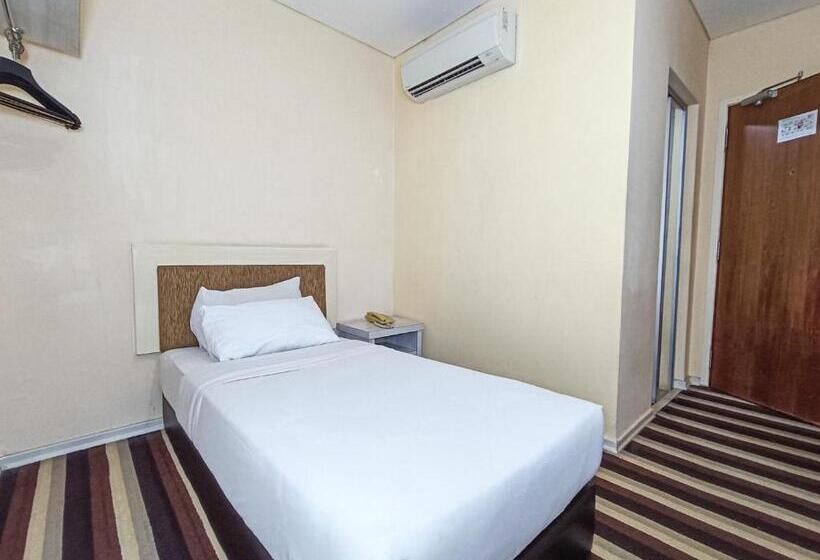 اتاق استاندارد یک نفره, First Residence Hotel By Rvh