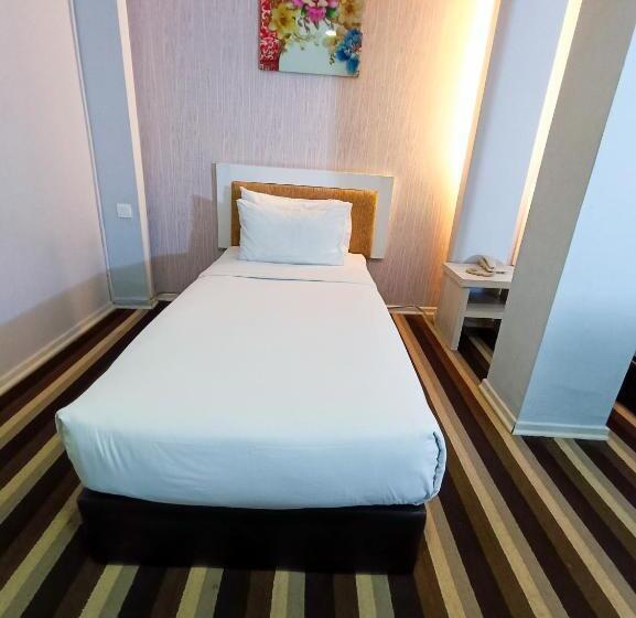 اتاق لوکس, First Residence Hotel By Rvh