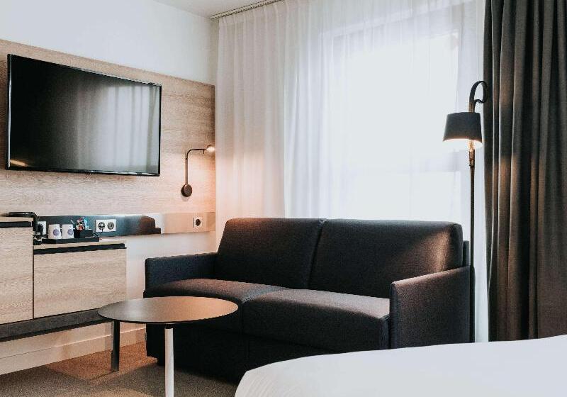 اتاق خانوادگی, Novotel Angers Centre Gare