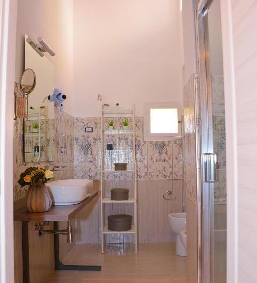 اتاق استاندارد, Mia's Rooms