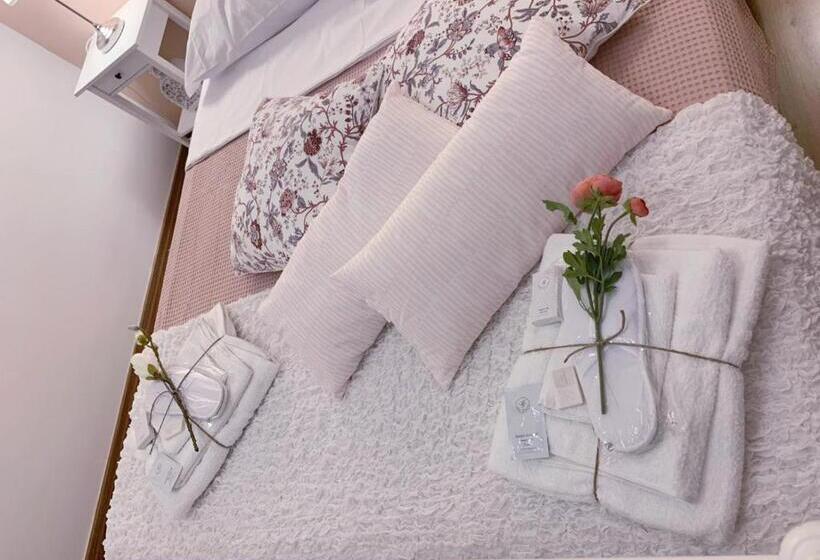 اتاق استاندارد, Mia's Rooms