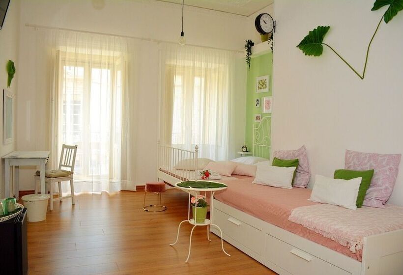 اتاق سوپریور چهار تخته, Mia's Rooms