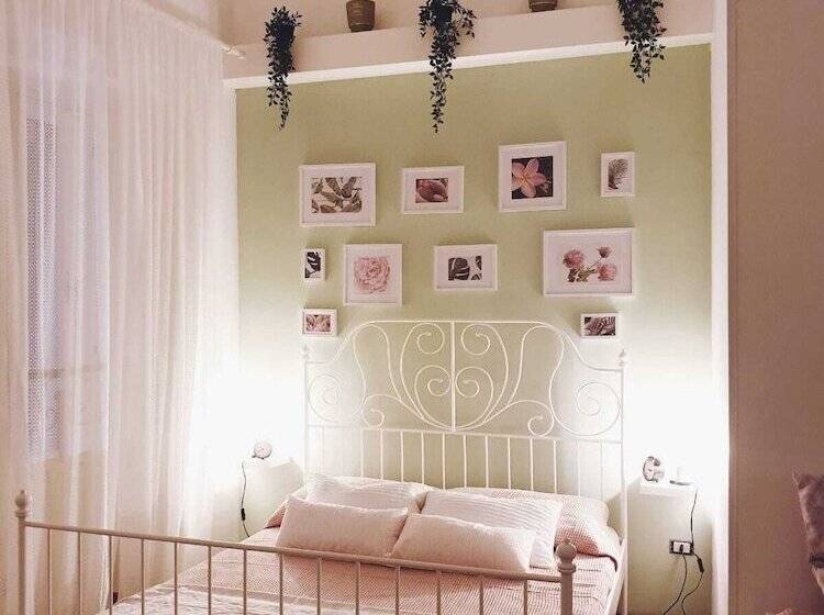 اتاق سوپریور چهار تخته, Mia's Rooms