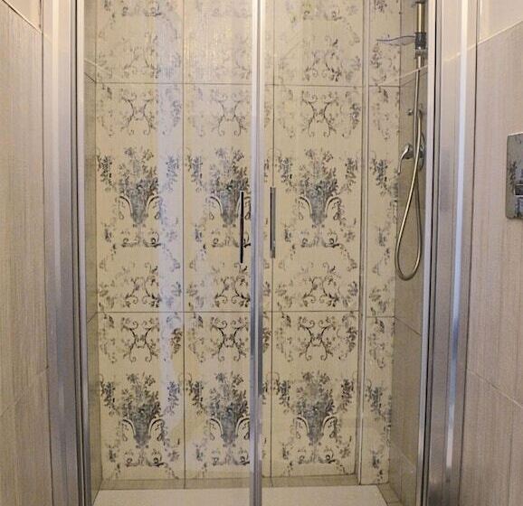 اتاق سوپریور چهار تخته, Mia's Rooms