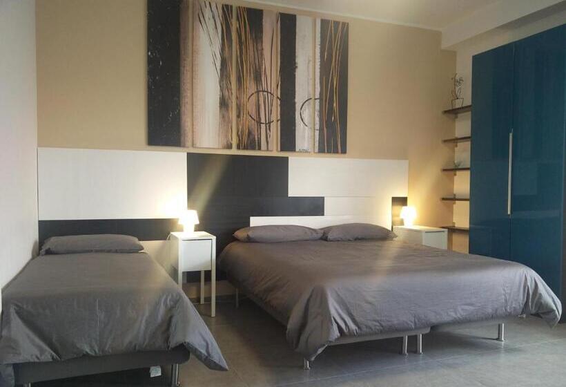 חדר סטנדרט לשלושה, B&b Via Roma 15