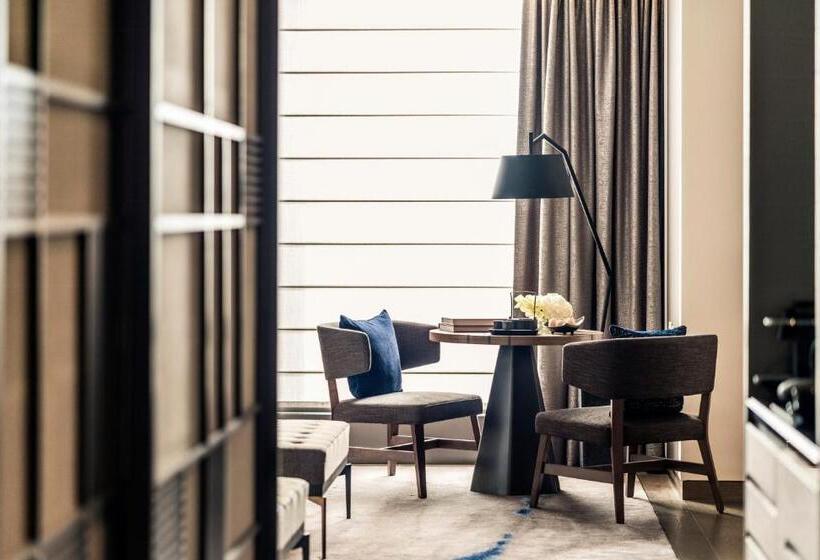 Номер Deluxe Кровать Кинг Вид на Город, Four Seasons Hotel Tokyo At Otemachi