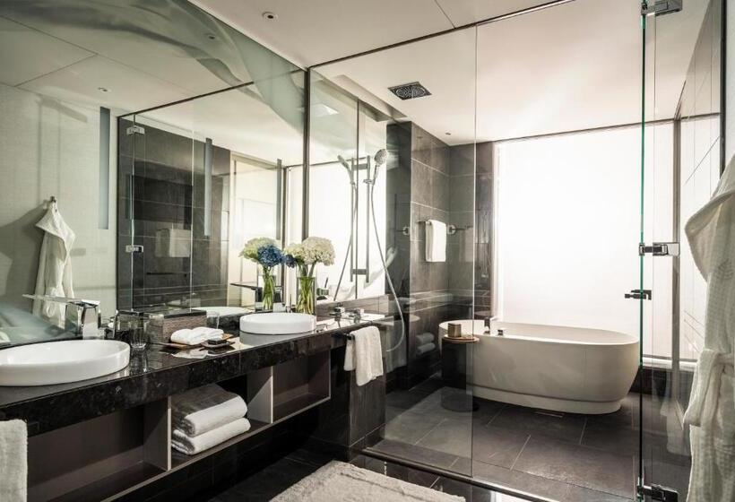 Номер Deluxe Вид на Город, Four Seasons Hotel Tokyo At Otemachi