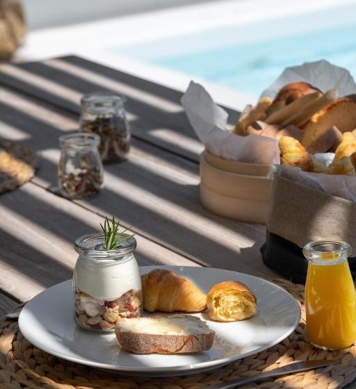 Вилла с 1 спальней и бассейном, Etesians Suites & Villas