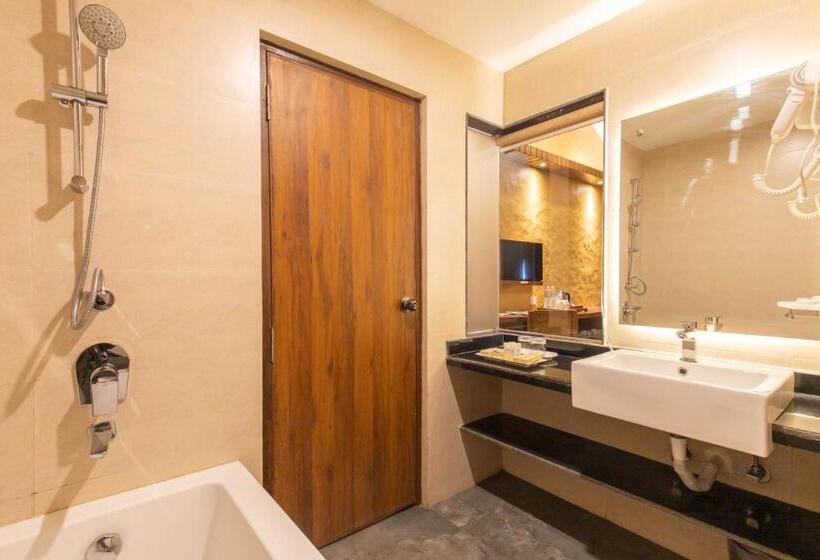 اتاق سوپریور خانوادگی, Bar Peepal Resort