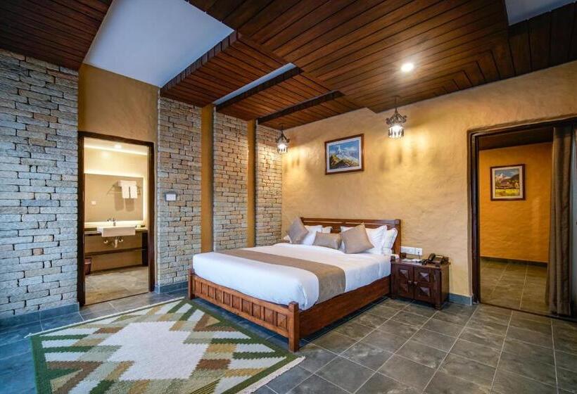 سوییت جونیور, Bar Peepal Resort