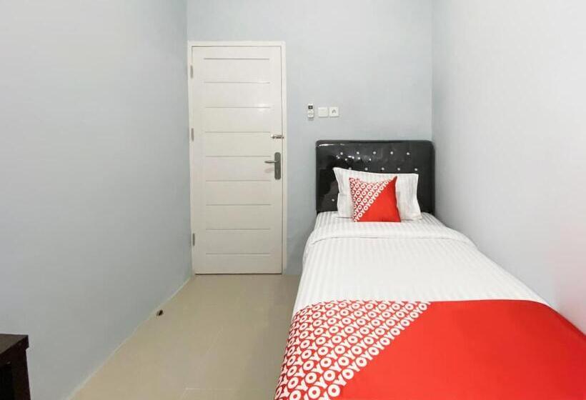 غرفة قياسية فردية, Reddoorz Syariah Near Pantai Padang 2