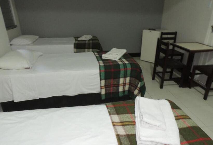 스탠다드 트리플 룸, Economy 888   By Up Hotel   Próximo A Praça Da Estação E Rodoviária