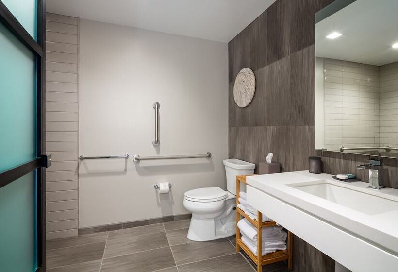 اتاق کلاب, The Windsor Suites Philadelphia