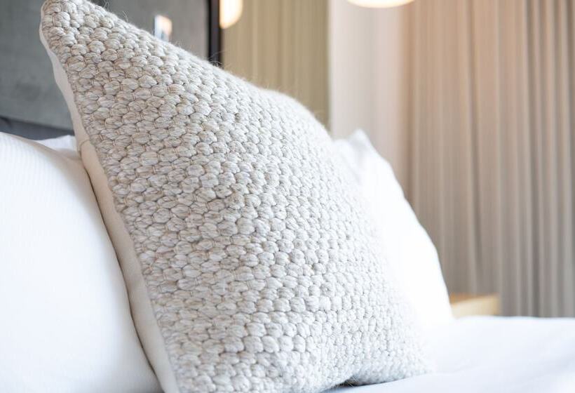 اتاق کلاب, The Windsor Suites Philadelphia