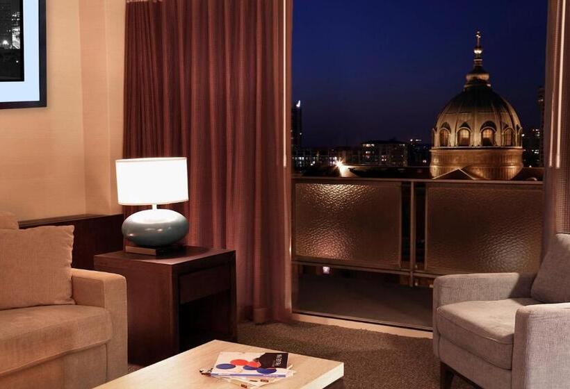 سوئیت با تخت بزرگ, The Windsor Suites Philadelphia