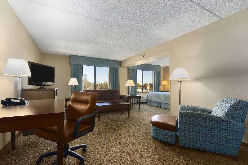 Люкс Кровать Кинг, Independent Sphc Cross Creek Inn & Suites