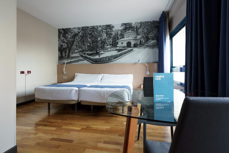 استودیوی استاندارد, Aparthotel Campus