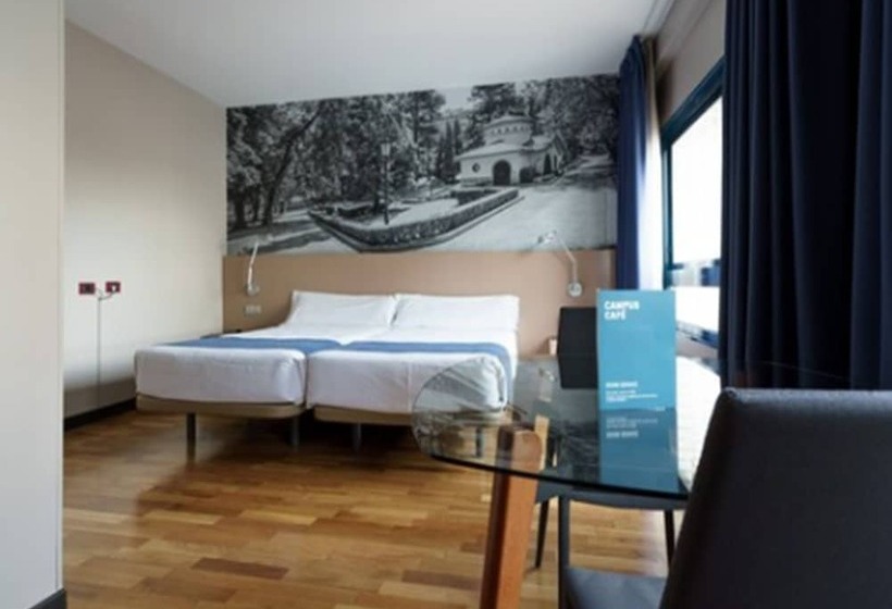 استودیوی استاندارد, Aparthotel Campus