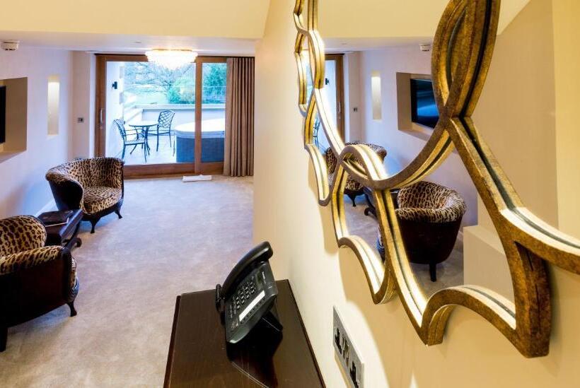 Люкс Повышенной Комфортности, Applegarth Villa Hotel & Restaurant