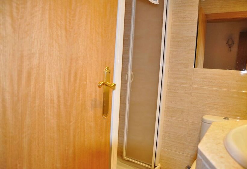 Номер Стандарт, Hostal Tafalla