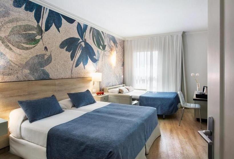 اتاق استاندارد سه نفره, Salles Hotel Málaga Centro