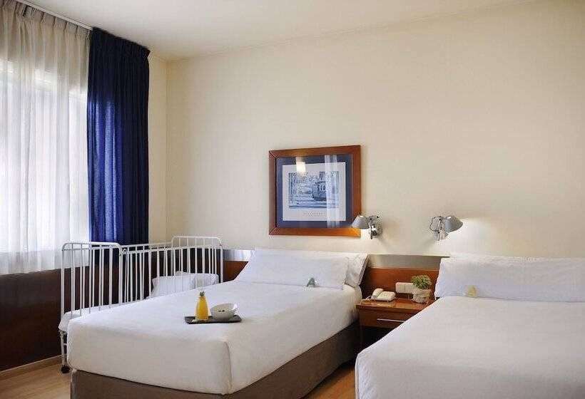 Семейный Номер, Tres Torres Atiram Hotels