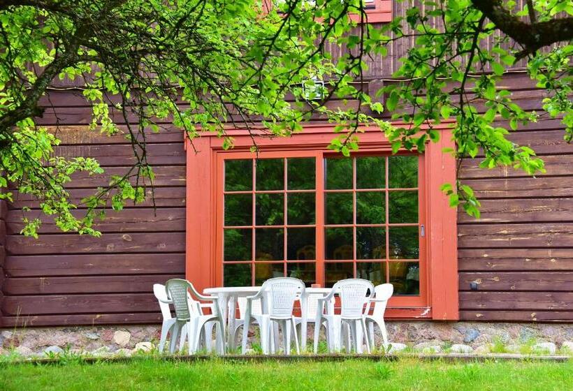 اتاق استاندارد چهارنفره با سرویس بهداشتی مشترک, Sunny Beaver B&b