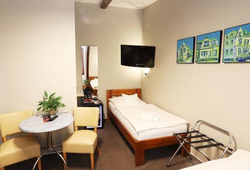 标准三人间, Apart Hotel Jablonec
