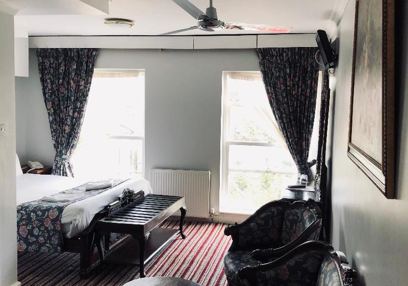 Номер Deluxe, My Place