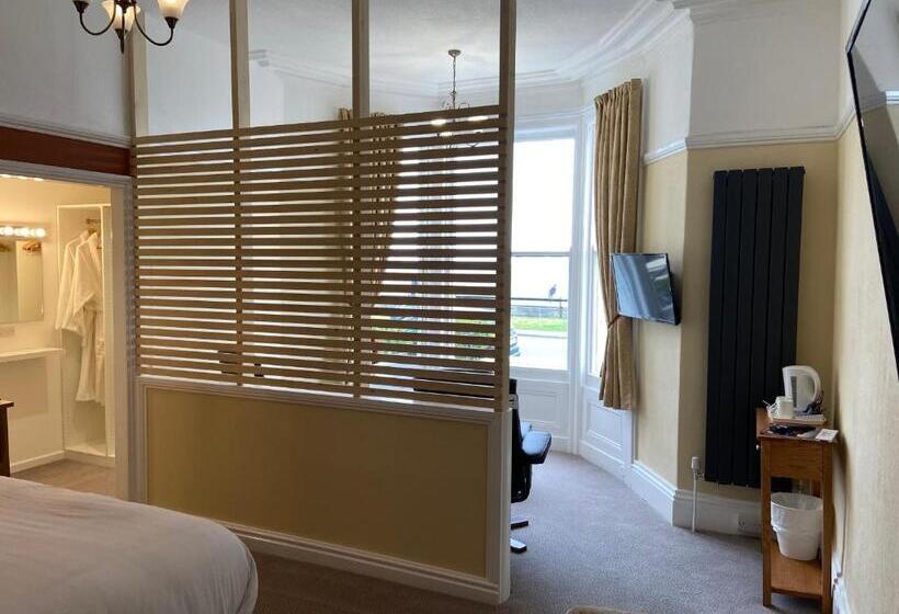 Люкс Deluxe Вид на Море, The Shelbourne   Exclusivley For Adults