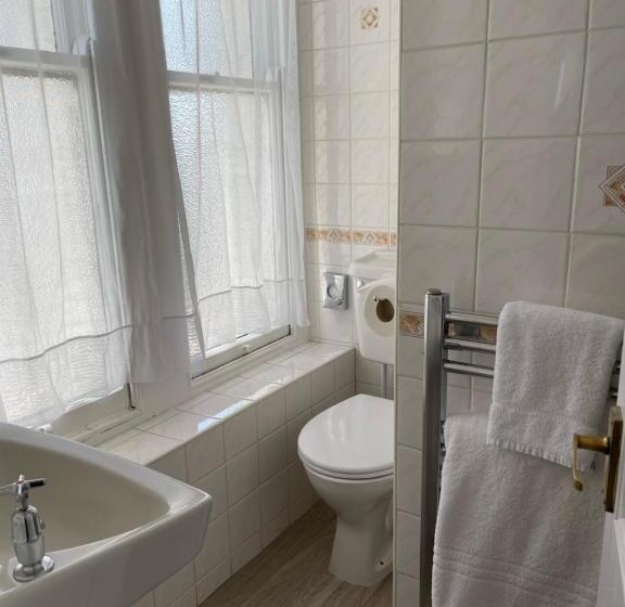חדר סטנדרט נוף לים, The Shelbourne   Exclusivley For Adults