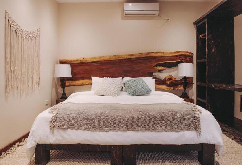 Номер Superior Кровать Кинг, Sansara Surf Yoga & Resort