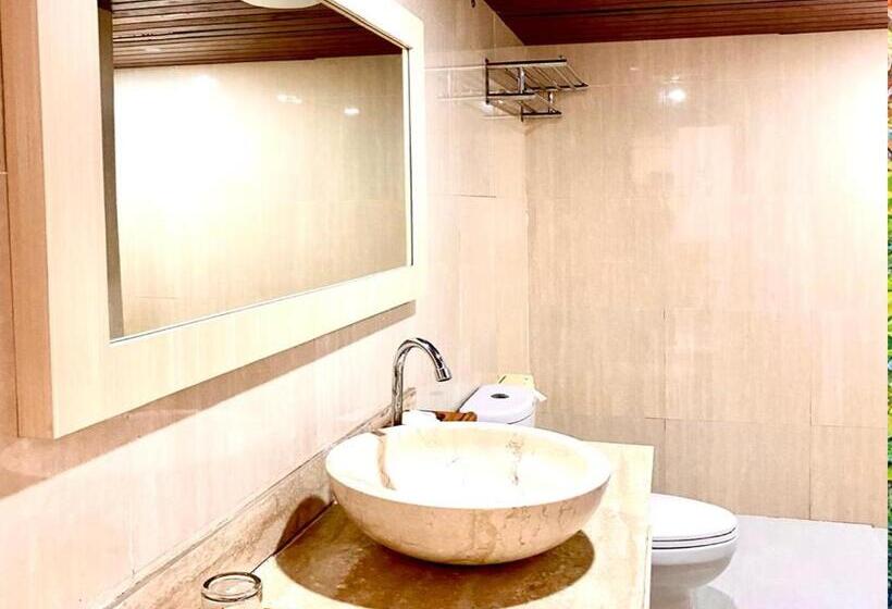 اتاق لوکس, Wait Garden Cottage