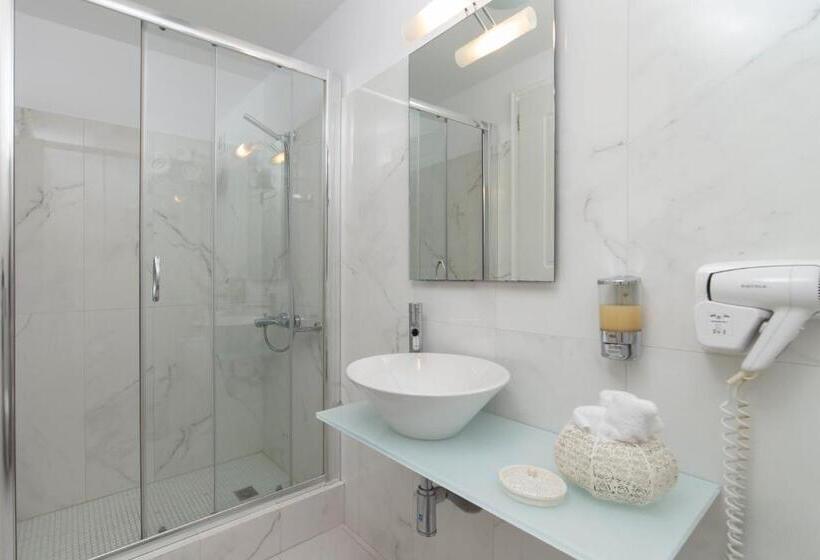Люкс Deluxe Кровать Кинг, Armonia Resort