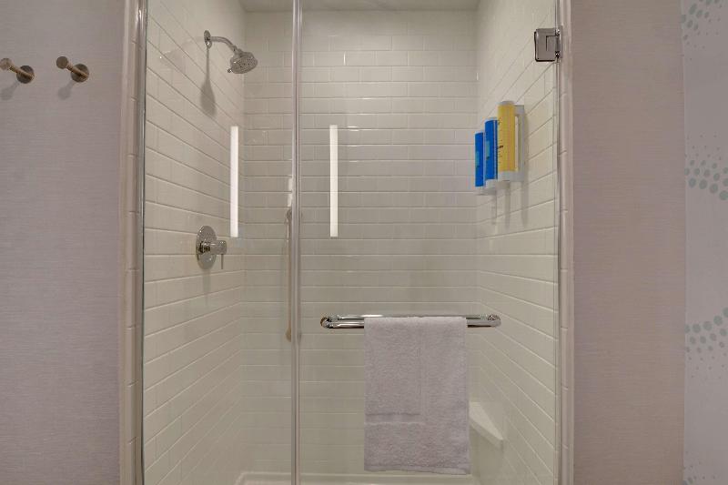Стандартный Номер Кровать Кинг, Tru By Hilton St. Petersburg Downtown Central Ave, Fl