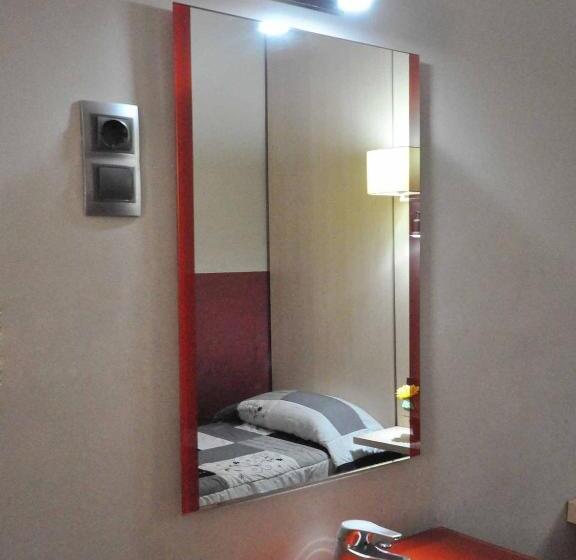 Номер Базовый Одноместный Совместный Санузел, Barcelona Gotic Guesthouse