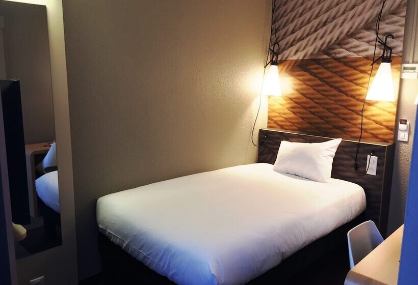 Номер Стандарт, Ibis Clichy Centre Mairie