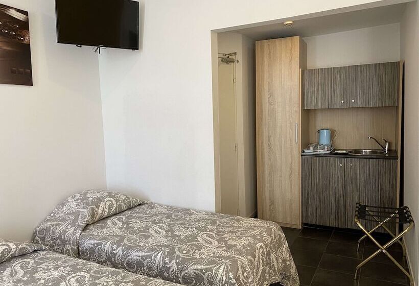 Номер Стандарт, Kyriad Direct Beziers Centre