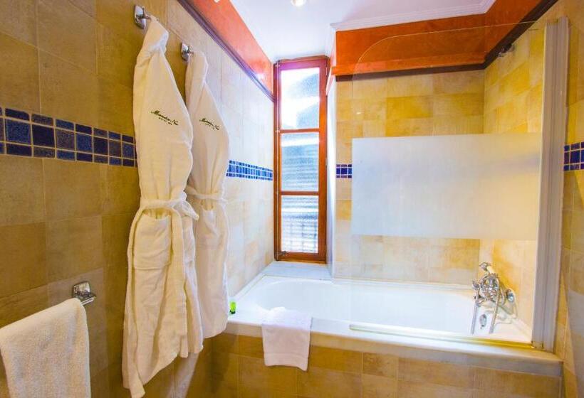 سوییت لوکس, Monnaber Nou Finca Hotel & Spa