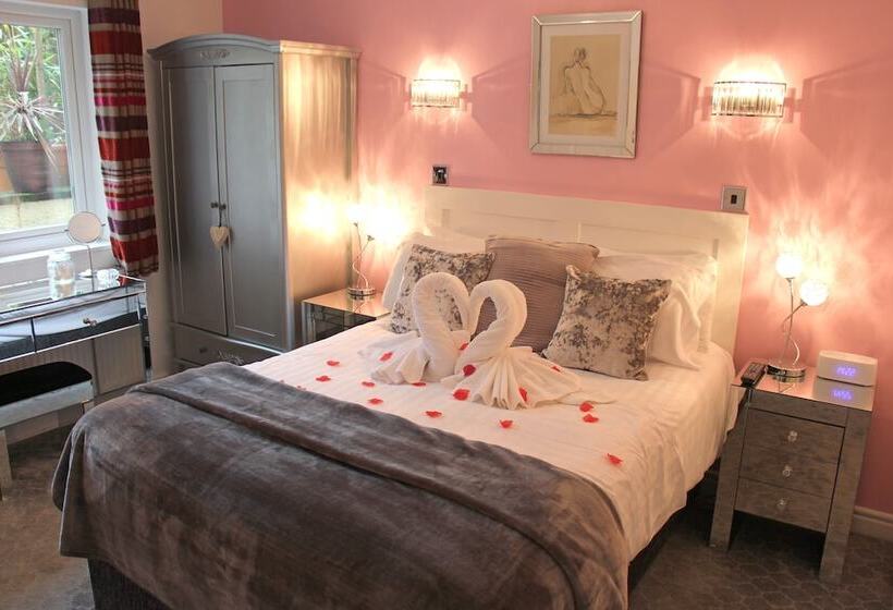 اتاق عادی, St John S Lodge Incl Off Site Leisure Club