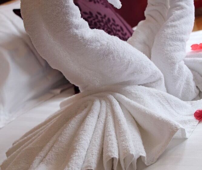 اتاق استاندارد با تخت بزرگ, St John S Lodge Incl Off Site Leisure Club
