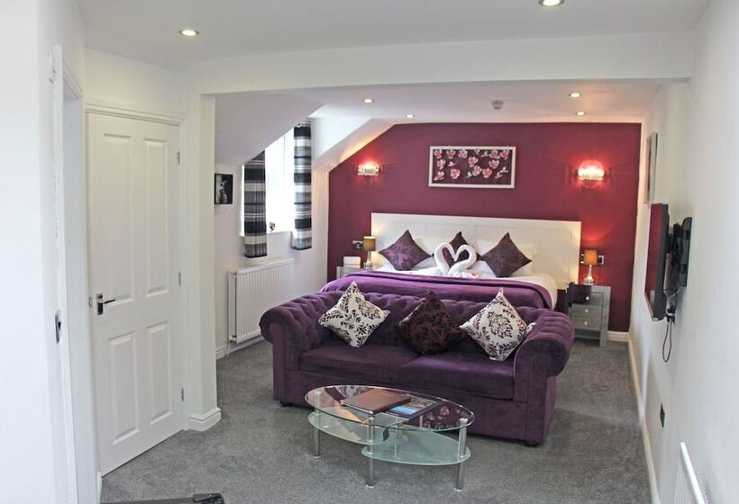 اتاق استاندارد با تخت بزرگ, St John S Lodge Incl Off Site Leisure Club
