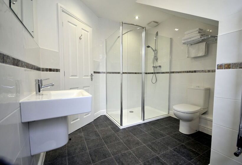 اتاق استاندارد با تخت بزرگ, St John S Lodge Incl Off Site Leisure Club