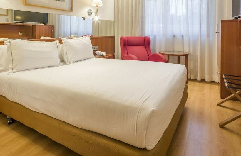 Номер Стандарт, Ilunion Les Corts Spa
