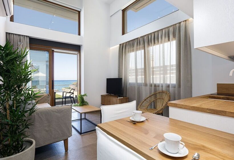 سوییت سوپریور با چشم‌انداز دریا, North Coast Seaside Suites