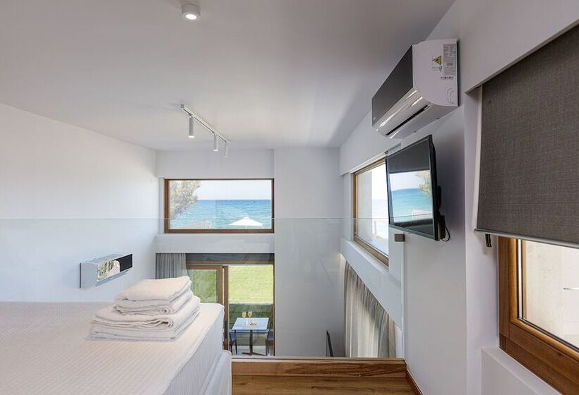 سوییت سوپریور با چشم‌انداز دریا, North Coast Seaside Suites