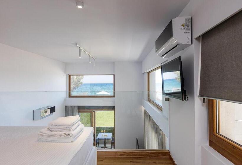 سوییت سوپریور با چشم‌انداز دریا, North Coast Seaside Suites