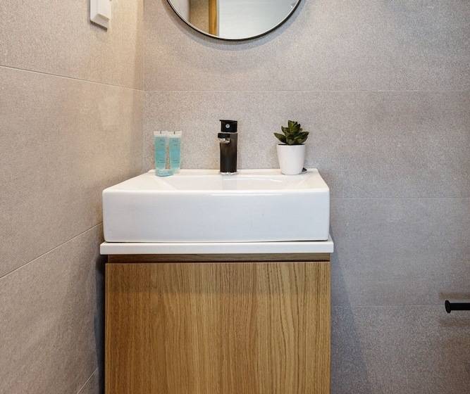 سوییت با چشم‌انداز دریا, North Coast Seaside Suites