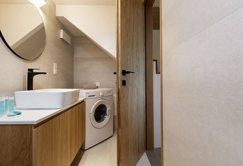 سوییت سوپریور با چشم‌انداز دریا, North Coast Seaside Suites
