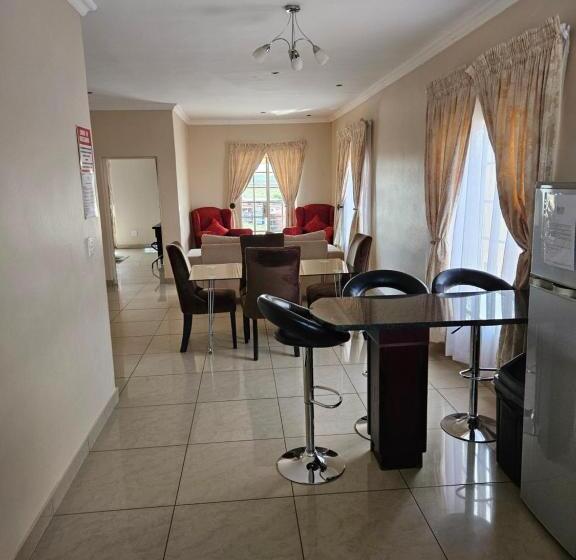 آپارتمان 2 خوابه, Booth Suite Hotel Mafikeng